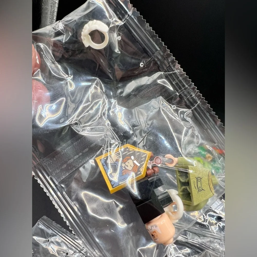 LEGO Minifigure (Qty:4) Harry Potter,‎ with various new bags with random pieces
